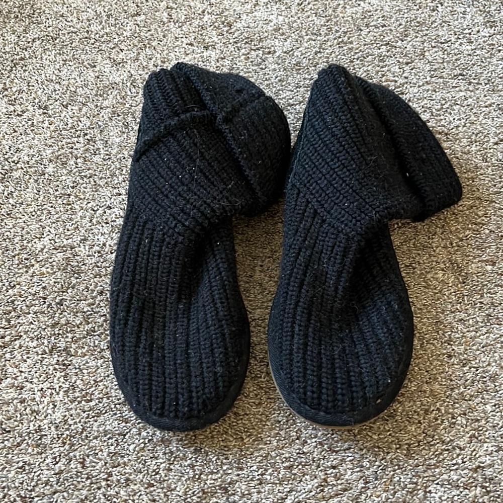 Black knit ugg boots - worn, no box